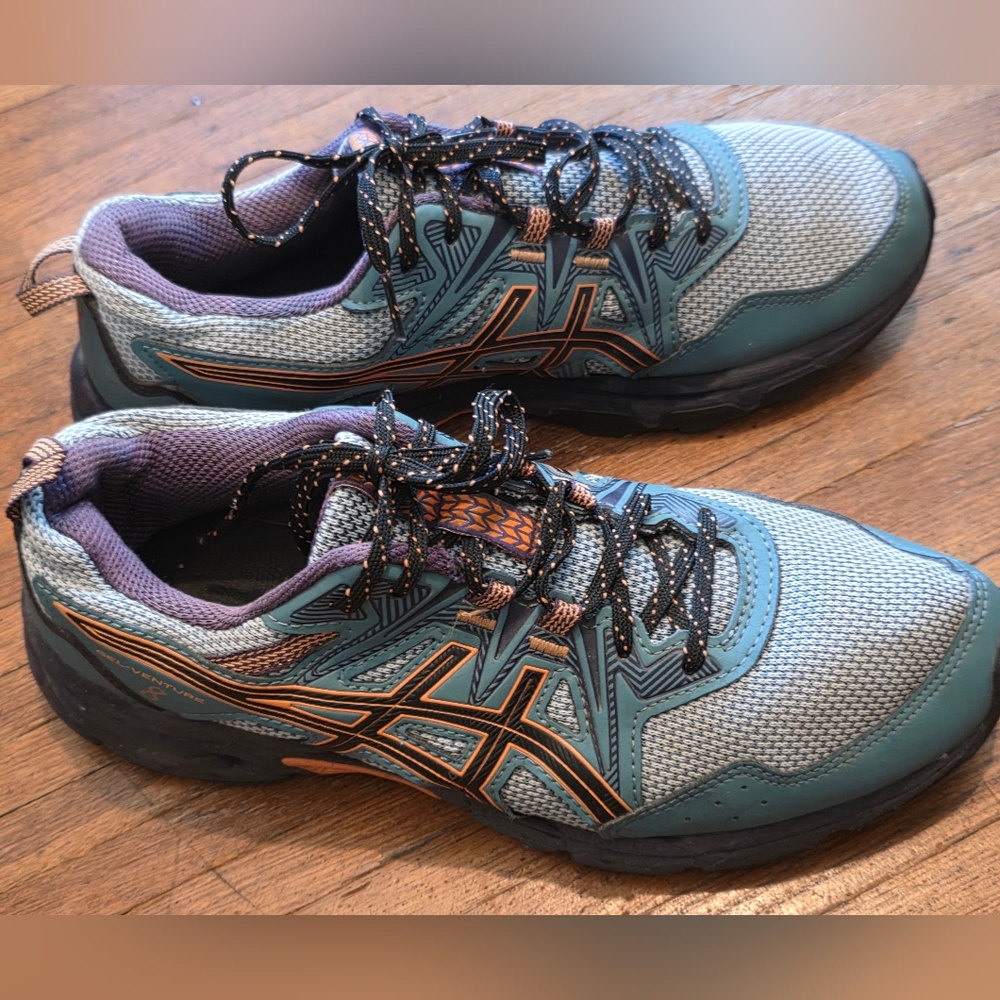 Asics Gel-Venture 8 Trail Running Shoes in Misty Pine/Nova Orange Size 8.5 EUC